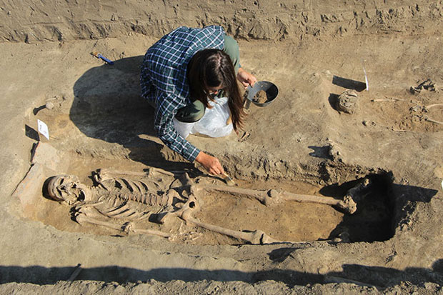 АРХЕОЛШКО НАЛАЗИШТЕ КОД ФЕКЕТИЋА: Некропола на обали
